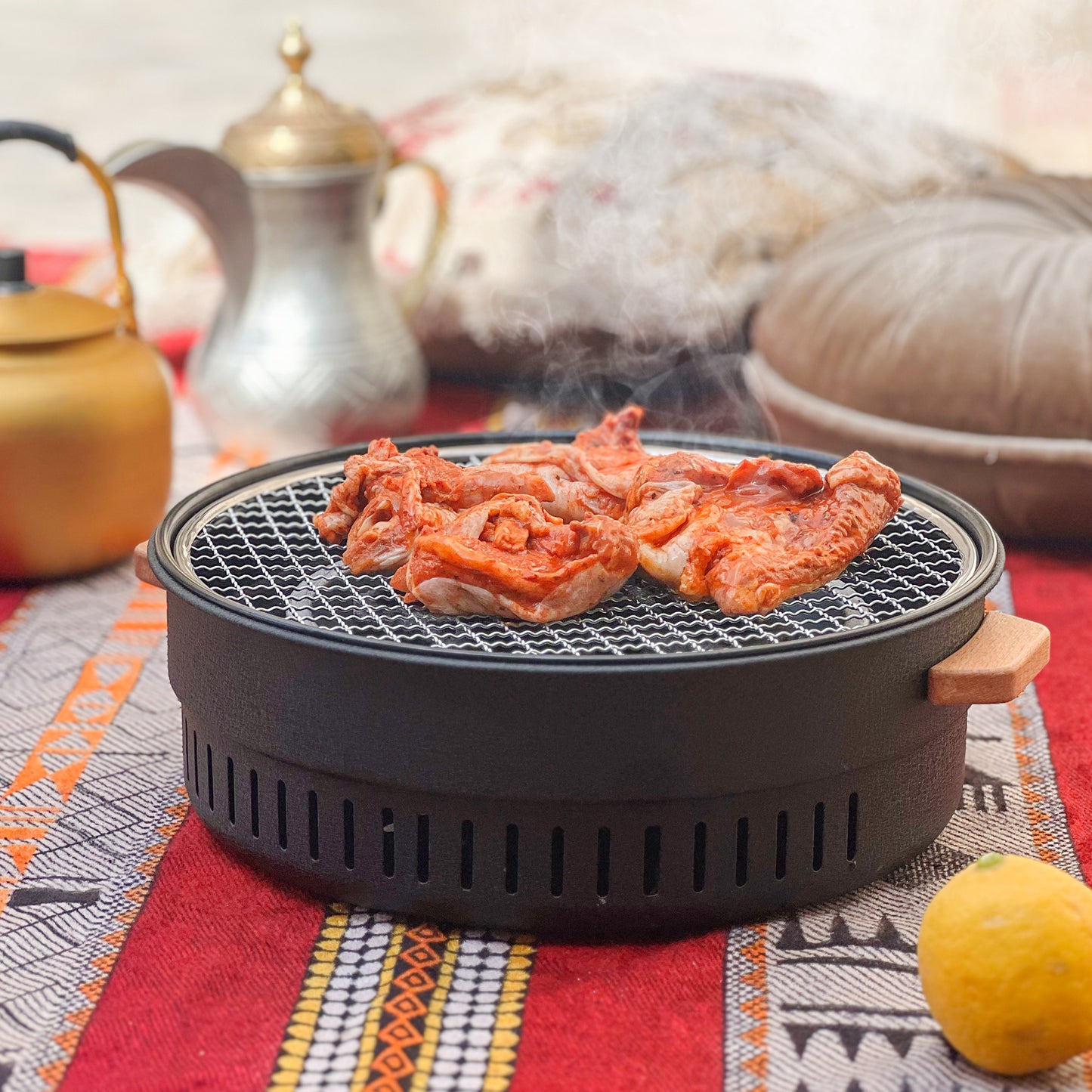 Outdoor Patio Grill Multifunctional Portable Grill 1pc Action Smokeless Charcoal Grill with Grid Indoor Outdoor BBQ Grill for Meat and Vegetables Suitable for Camping Picnics and Hiking Outdoor Cooking(Black)